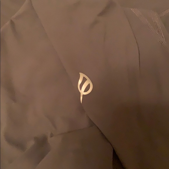 P’tula Alainah Alure II- 23” Charcoal Gray - Picture 5 of 5